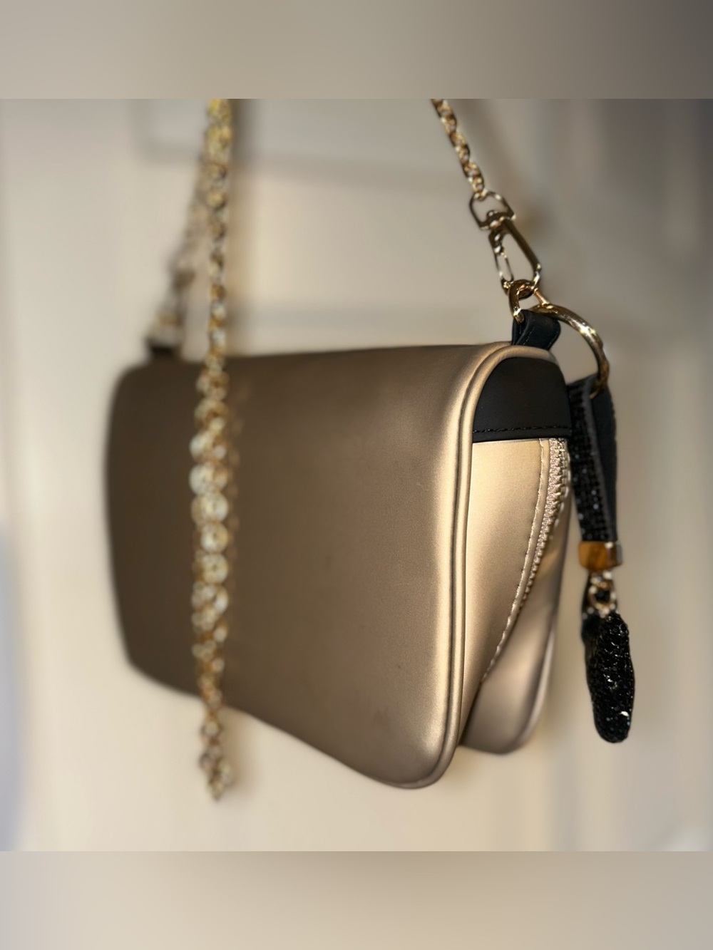 NWT Versace Gold Crossbody Bag with Black Rhinestone Terrier Charm - Picture 3 of 9